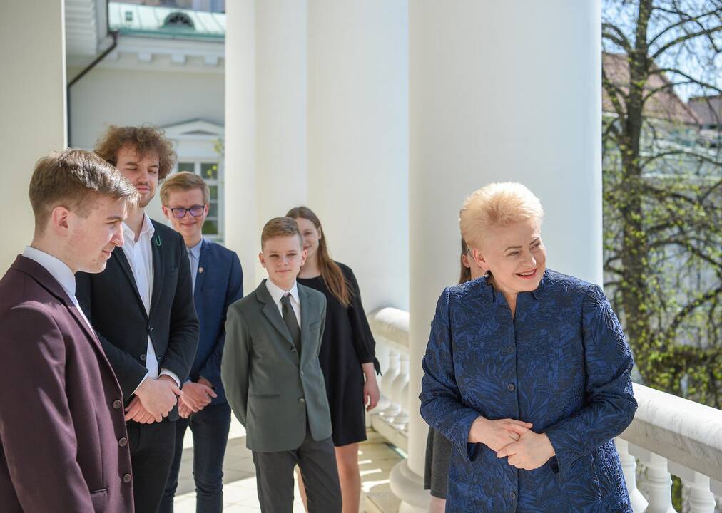 „Lietuvos tūkstantmečio vaikų“ nugalėtojai – Prezidentūroje