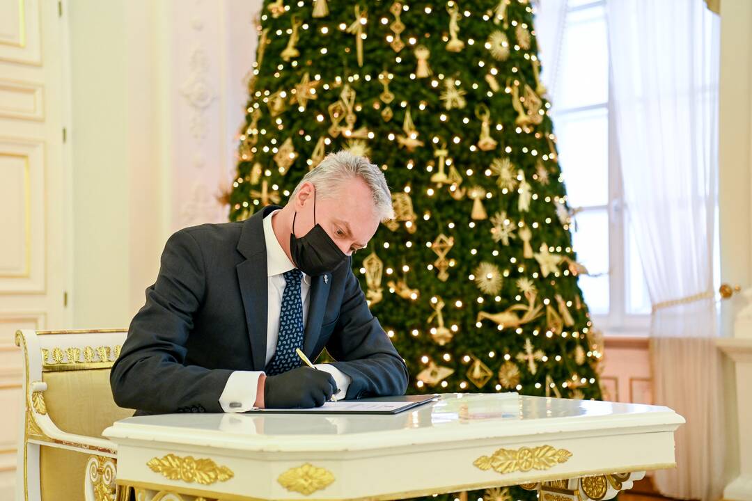 Prisiekė penki nauji teisėjai