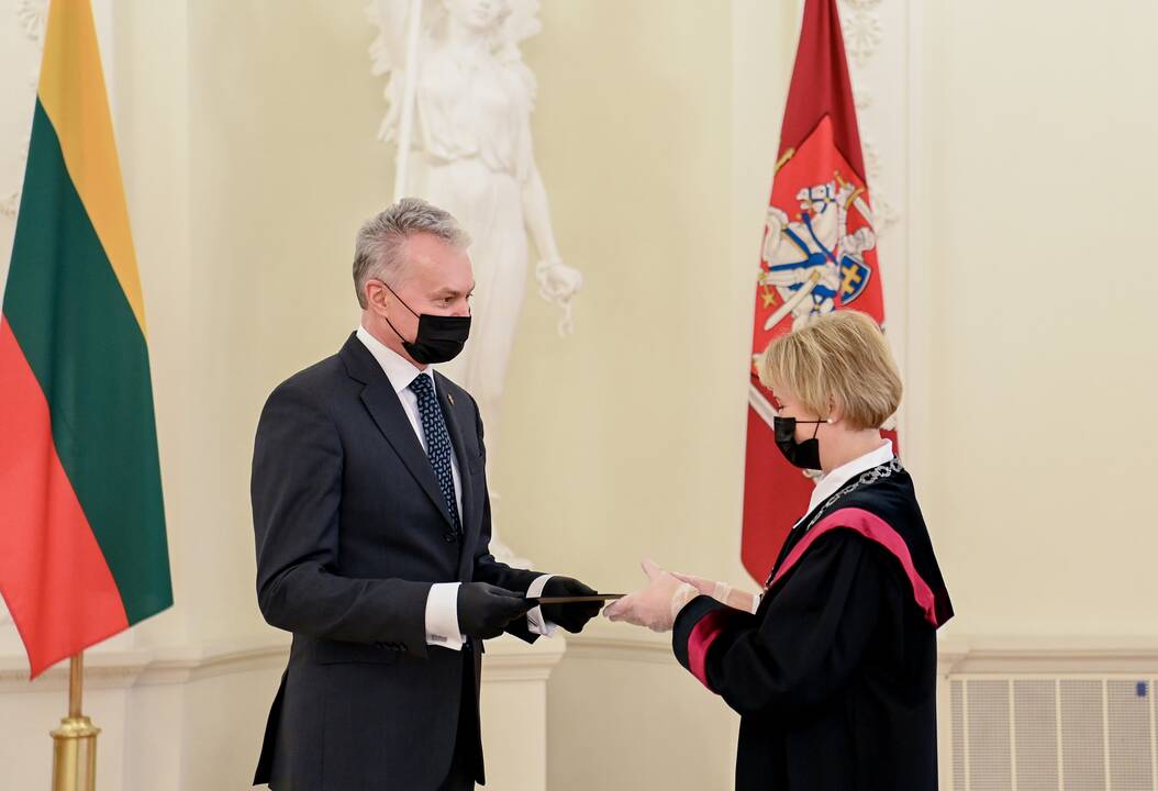 Prisiekė penki nauji teisėjai