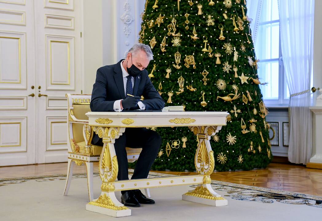 Prisiekė penki nauji teisėjai