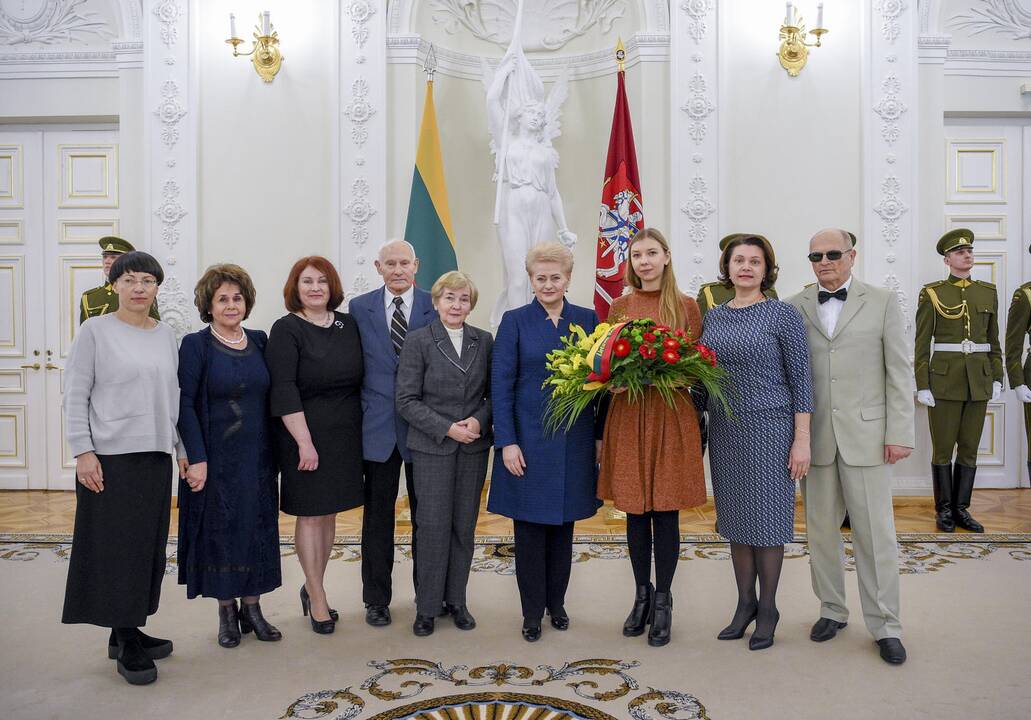 Prezidentė pagerbė signatarų atminimą