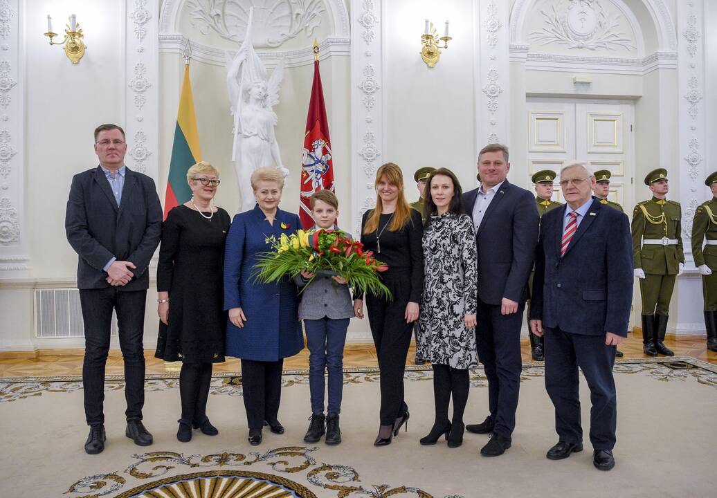 Prezidentė pagerbė signatarų atminimą