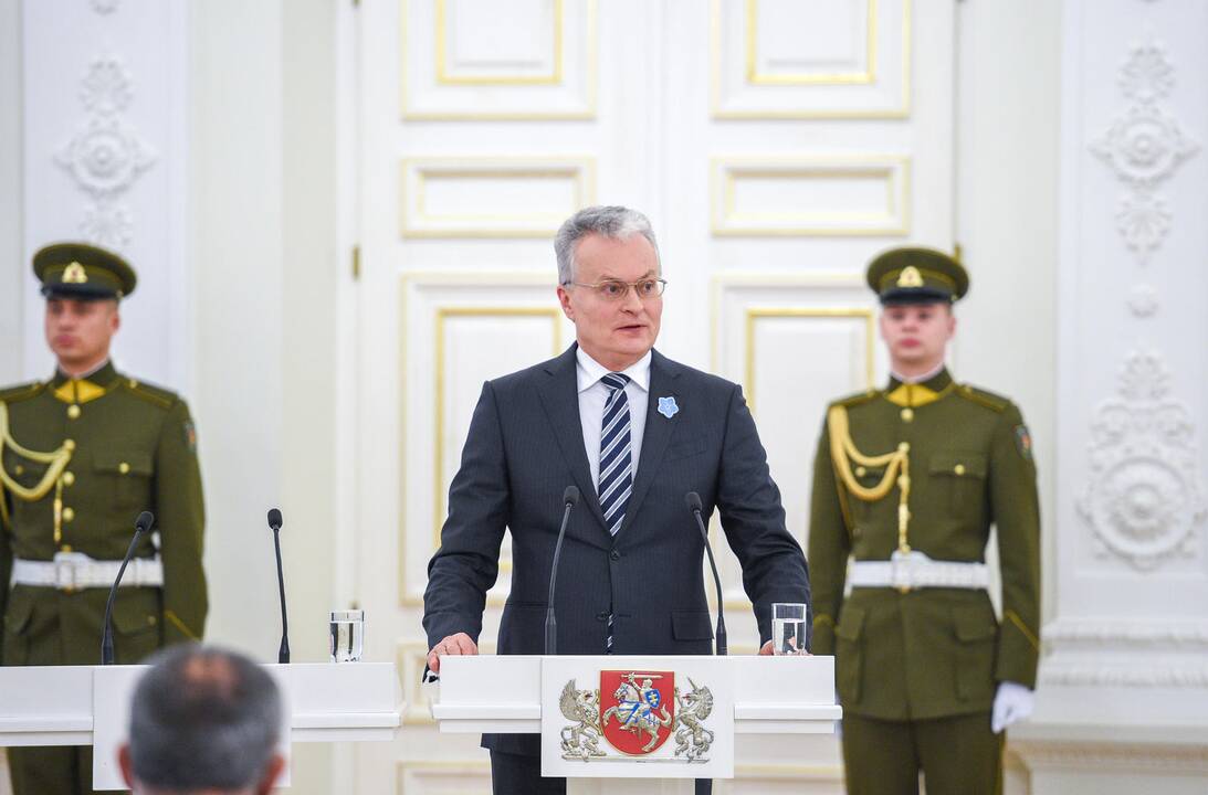 Prezidentas įteikė Sausio 13-osios medalius