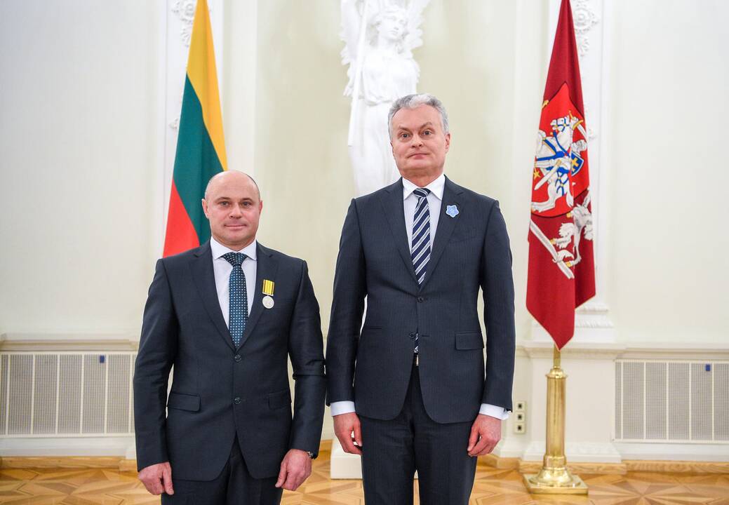 Prezidentas įteikė Sausio 13-osios medalius