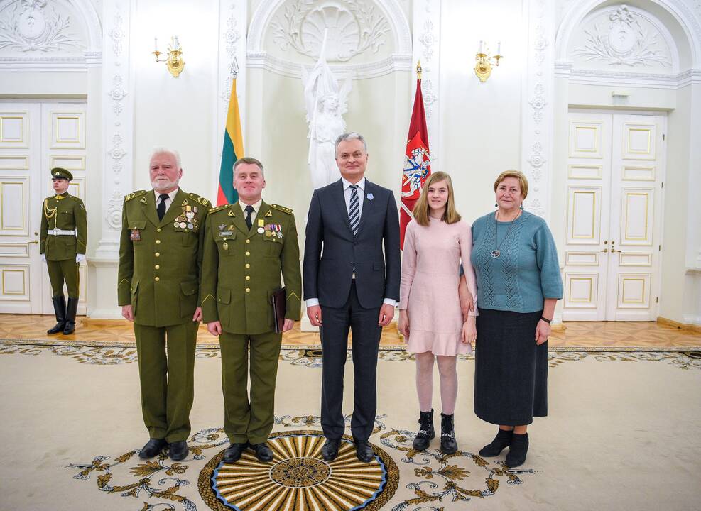 Prezidentas įteikė Sausio 13-osios medalius