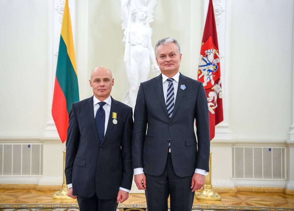 Prezidentas įteikė Sausio 13-osios medalius