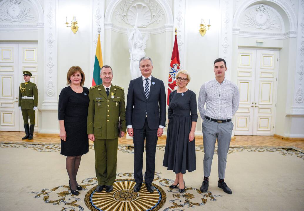 Prezidentas įteikė Sausio 13-osios medalius