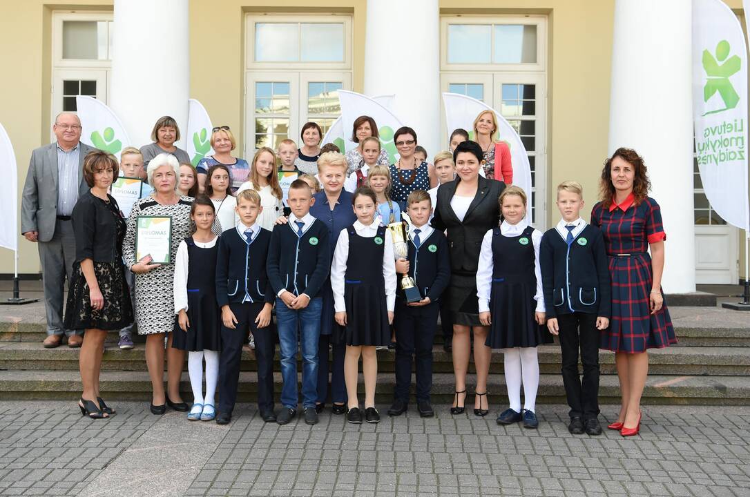Mokyklų žaidynių nugalėtojų apdovanojimai