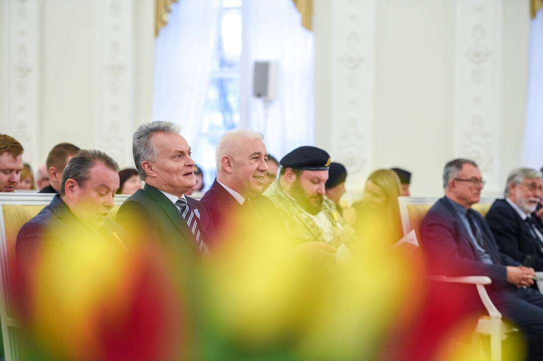 Prezidentas įteikė Sausio 13-osios medalius