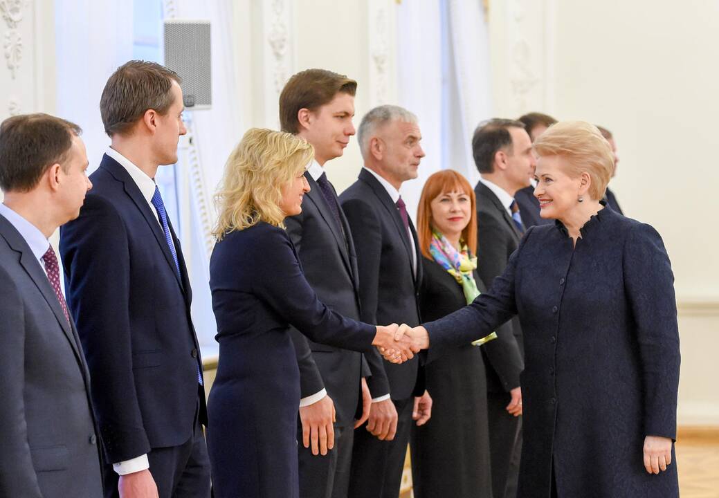 Naujoji Vyriausybė sukviesta į Prezidentūrą