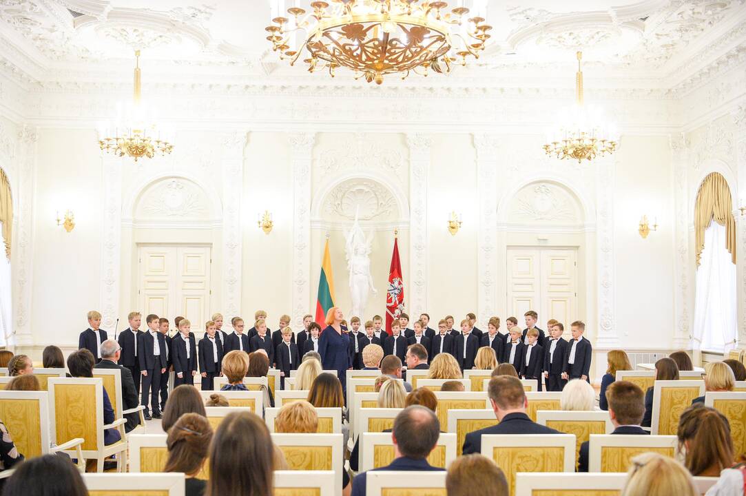 Konstitucijos egzamino nugalėtojų apdovanojimai