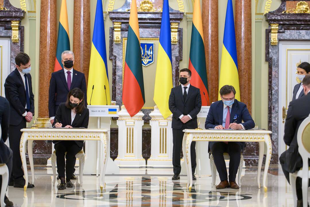 G. Nausėda tęsia vizitą Ukrainoje