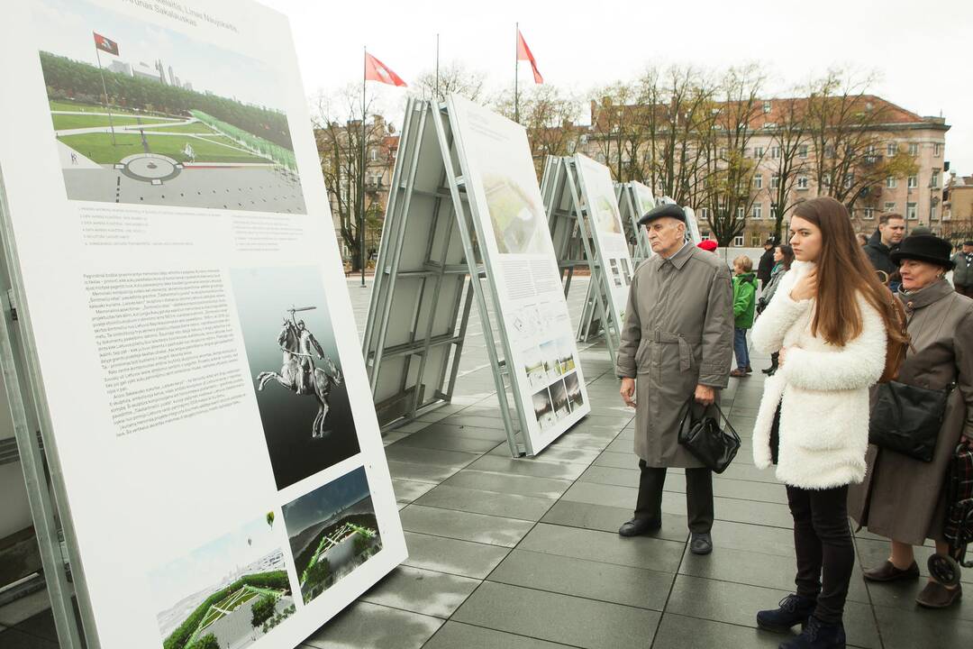 Po savaitės paaiškės, koks paminklas iškils Lukiškių aikštėje
