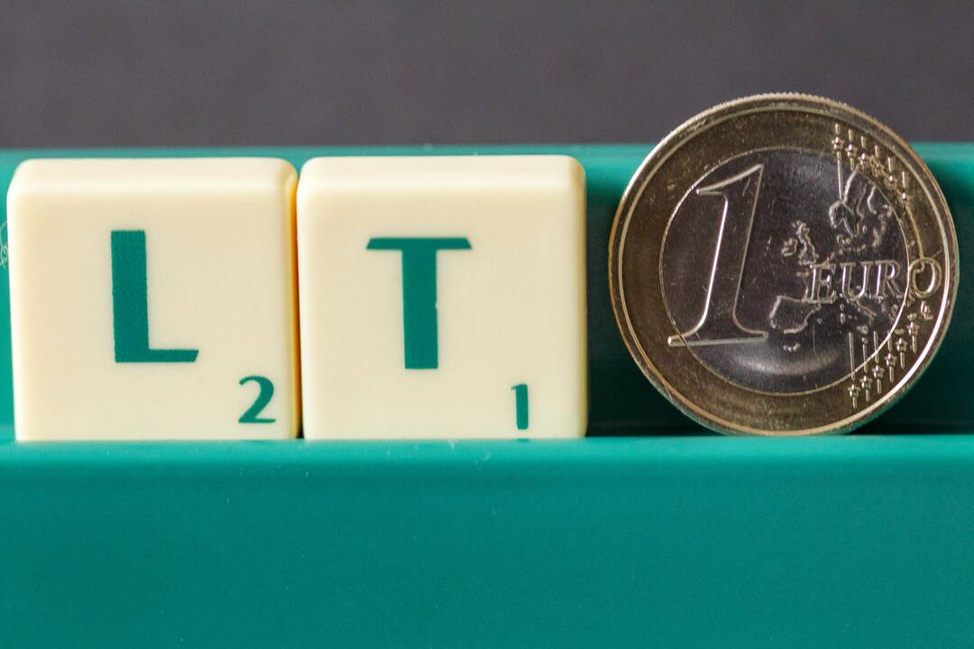 „Fitch“ patvirtino nepakitusį Lietuvos skolinimosi reitingą