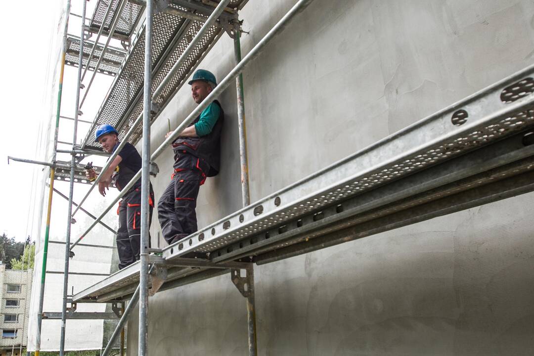330 senų sostinės daugiabučių gyventojai panoro renovuoti savo būstą