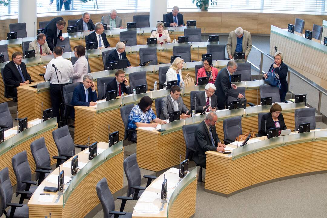 Ekspertai: iniciatyva mažinti parlamentarų skaičių – noras patikti rinkėjams