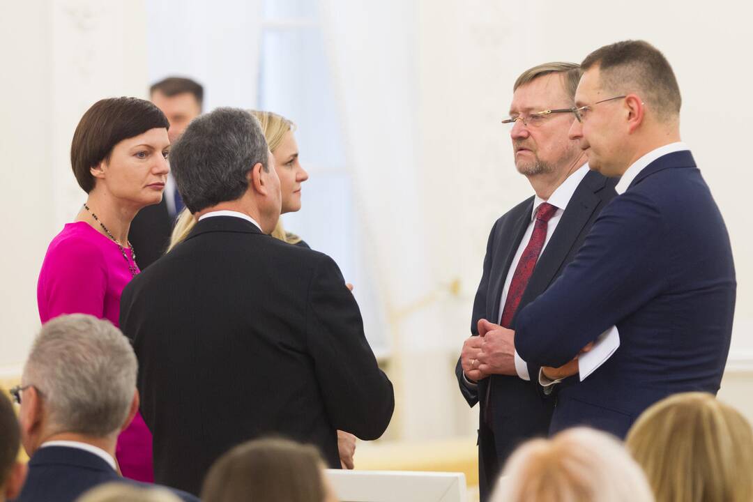 Konstitucijos egzamino nugalėtojų apdovanojimai