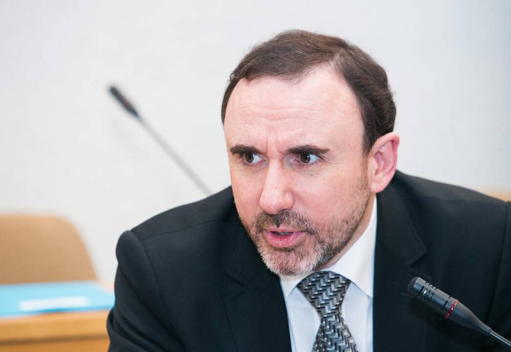 Valdantieji prašo neatšaukti A. Gelūno iš Kultūros komiteto