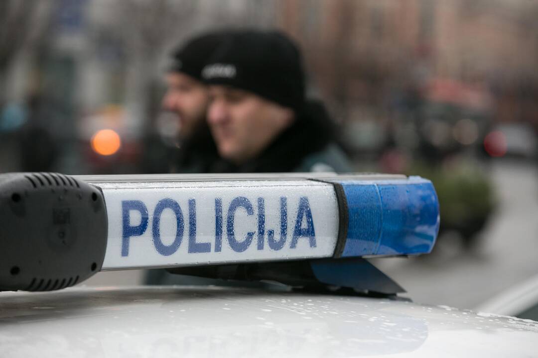 Kaune sumušti ir apiplėšti paaugliai