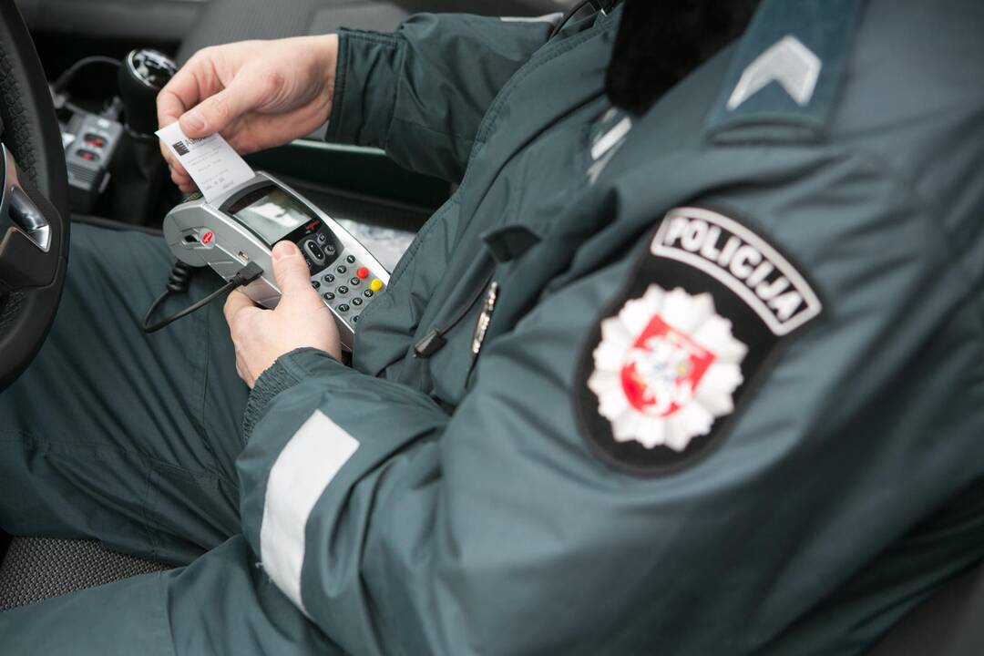Protu nesuvokiama: duoda kyšį, kuris keliskart didesnis už baudą