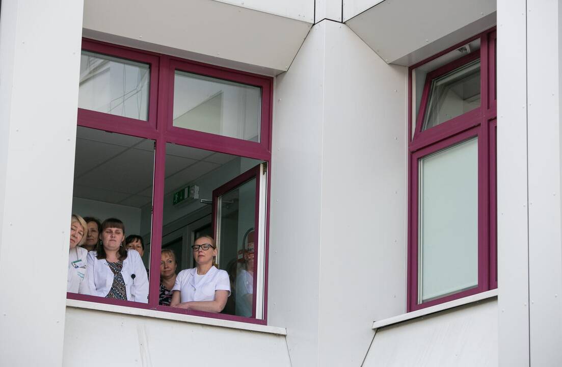 Medikai buriasi į naują judėjimą, jau surinko 25 tūkst. parašų