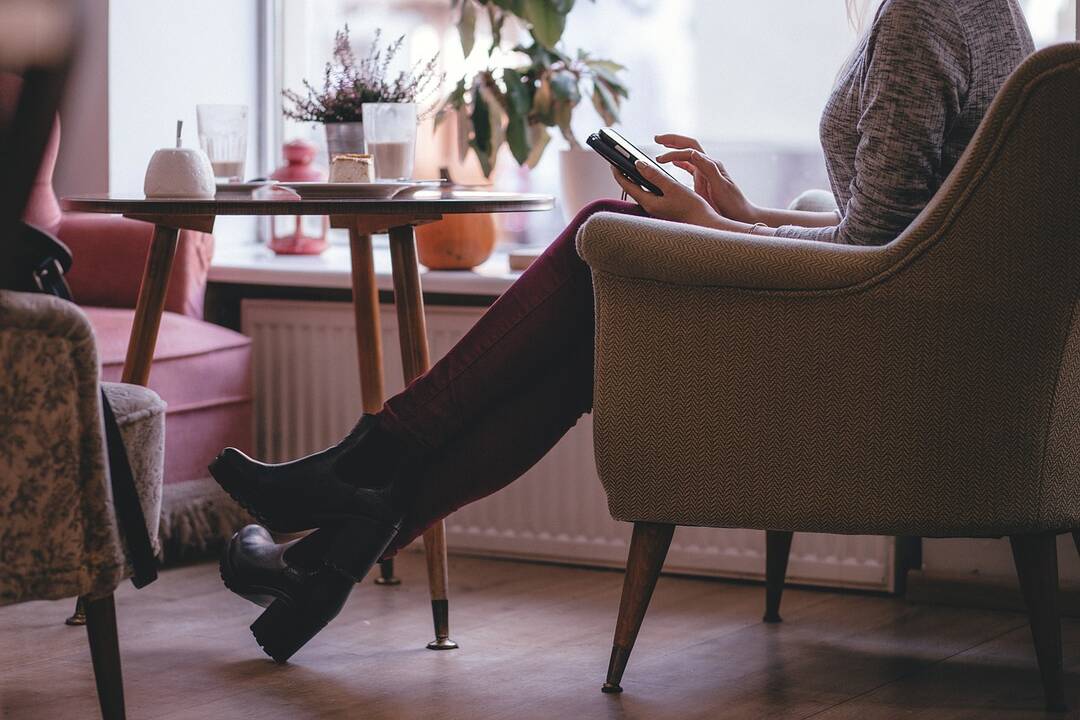 Nestandartinis projektas: pokalbiai su priklausomybių konsultantais – kavinėje