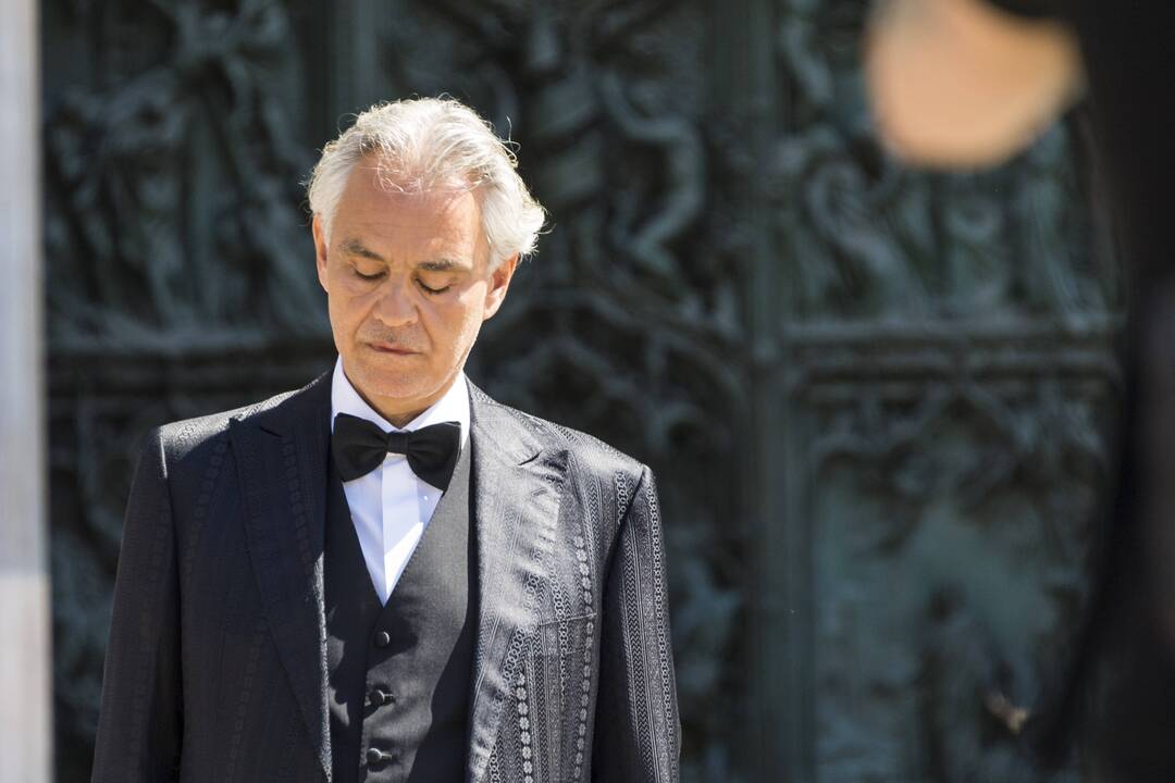 1958 m. gimė italų dainininkas Andrea Bocelli