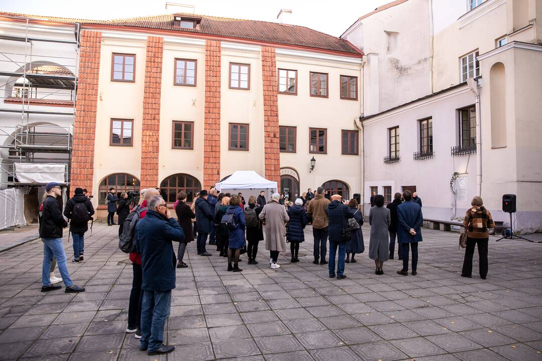Atidengta atminimo lenta M. Martinaičiui