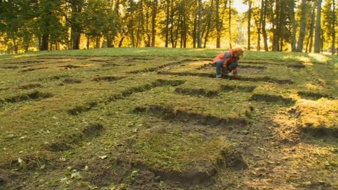 Vien su kastuvu sukurtas menas