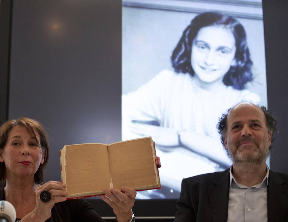 1929 m. Frankfurte prie Maino gimė žydaitė Anne Frank, parašiusi dienoraštį apie savo šeimos slapstymąsi nuo vokiečių okupacijos karo metu
