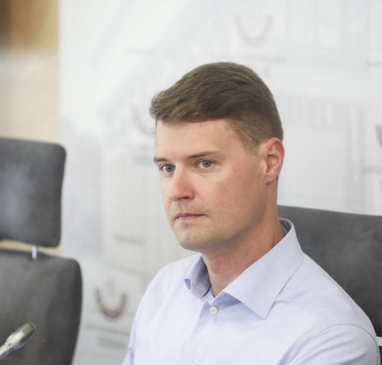 Opozicija bando gelbėti M. Majauską nuo apkaltos