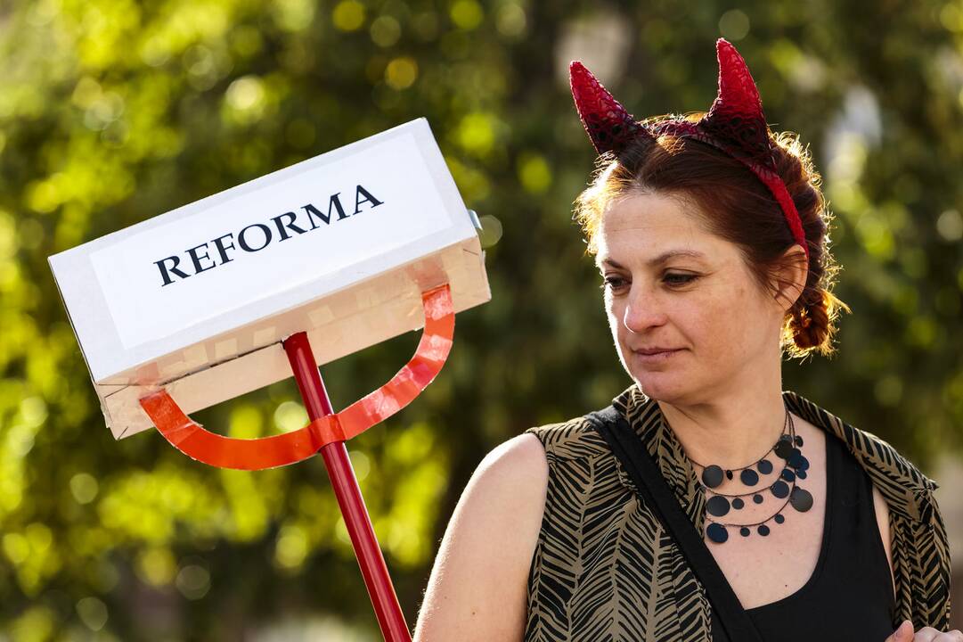 Opozicijos lyderiai palaikymo reformoms nežada
