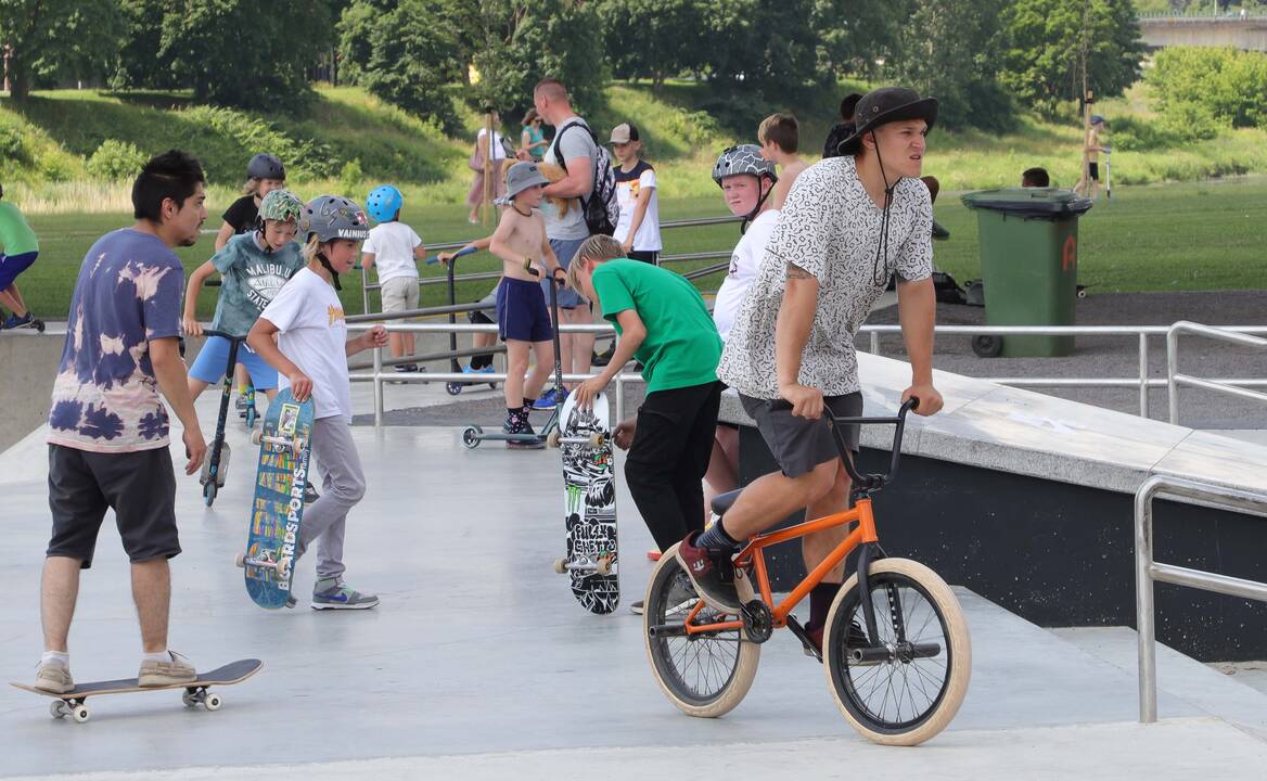 Atnaujintas Baltojo tilto sporto aikštynas 