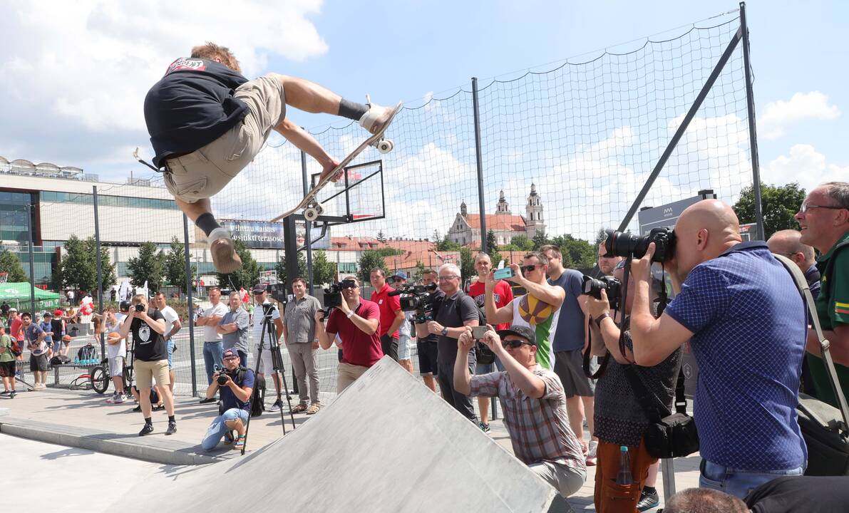 Atnaujintas Baltojo tilto sporto aikštynas 
