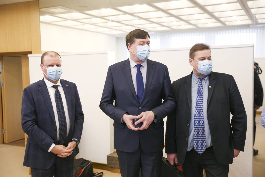 Seimo „valstiečiai“ ir „darbiečiai“ pasirašė susitarimą
