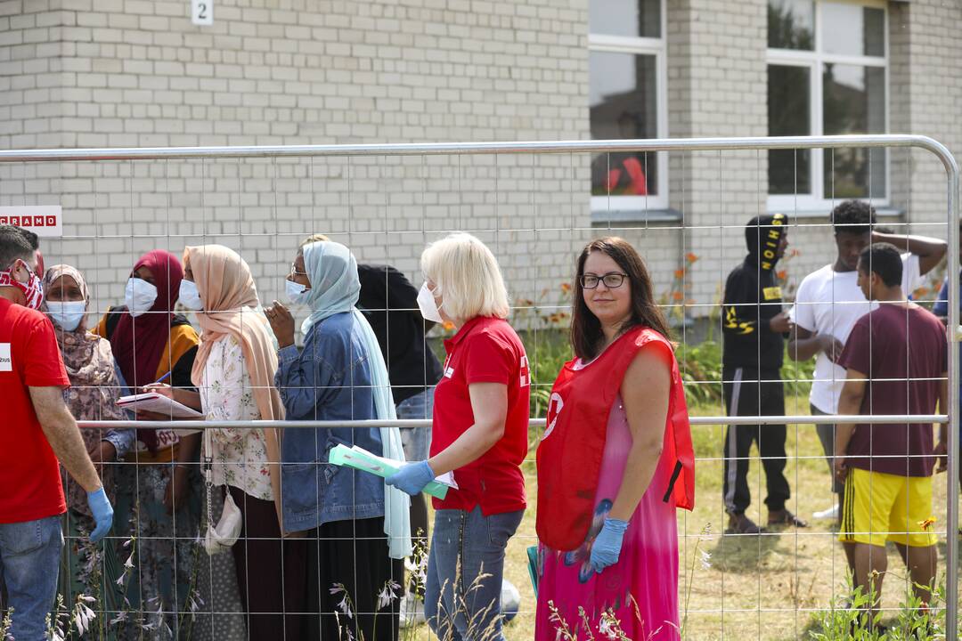 Vyriausybė skyrė per 74 tūkst. eurų migrantus priimančioms savivaldybėms