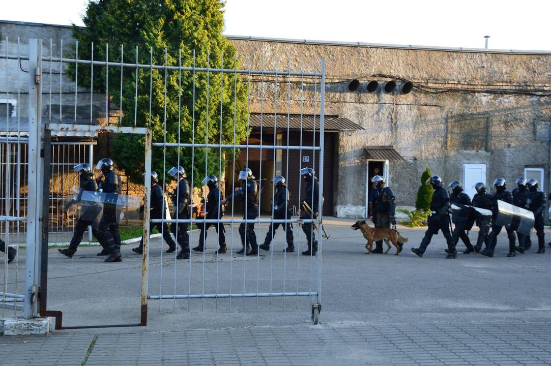 Į keturias įkalinimo įstaigas įvedamos specialiosios paskirties pajėgos