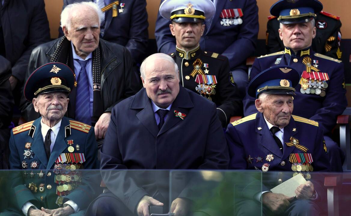 Skelbiama, kad A. Lukašenka atgabentas į ligoninę