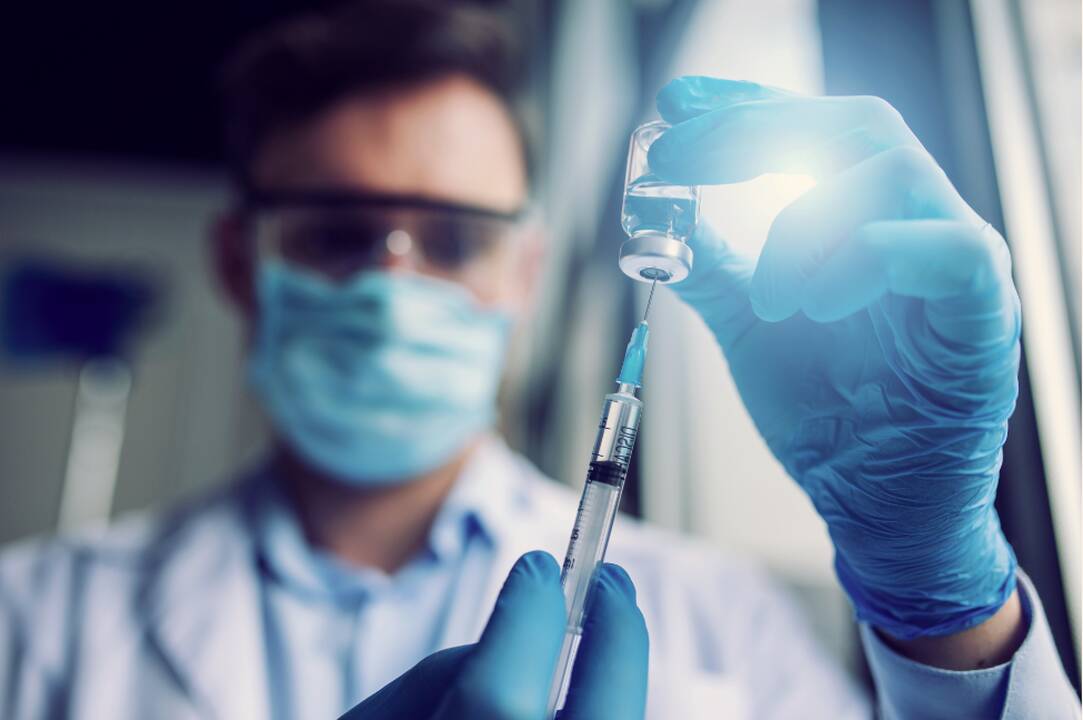 NSGK: daugiau vakcinų Lietuva galėtų gauti per privačias medicinos įstaigas