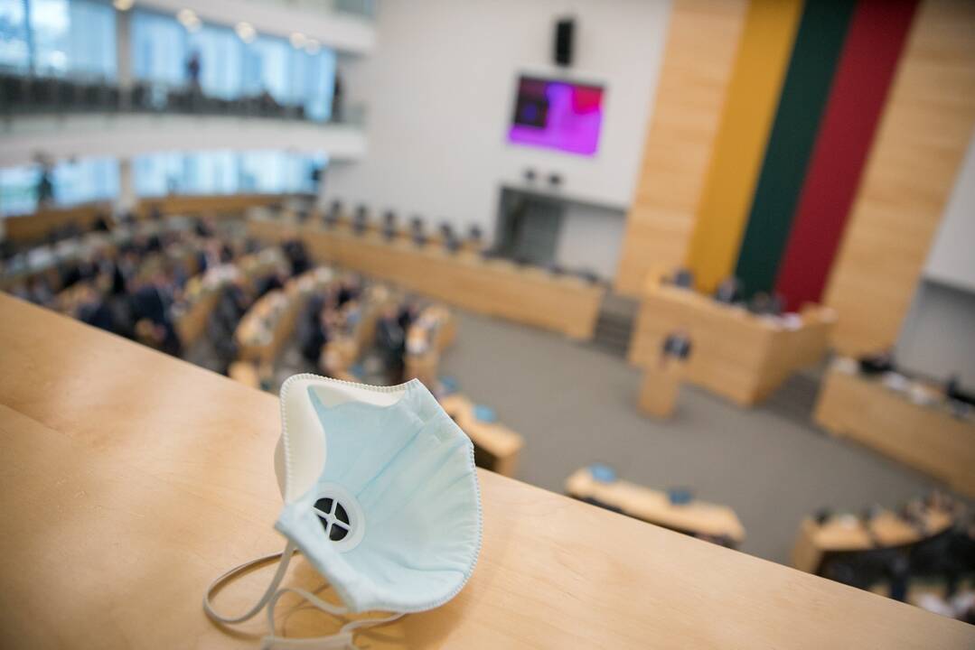 Seimo rūmuose nebeliks su COVID-19 susijusių ribojimų