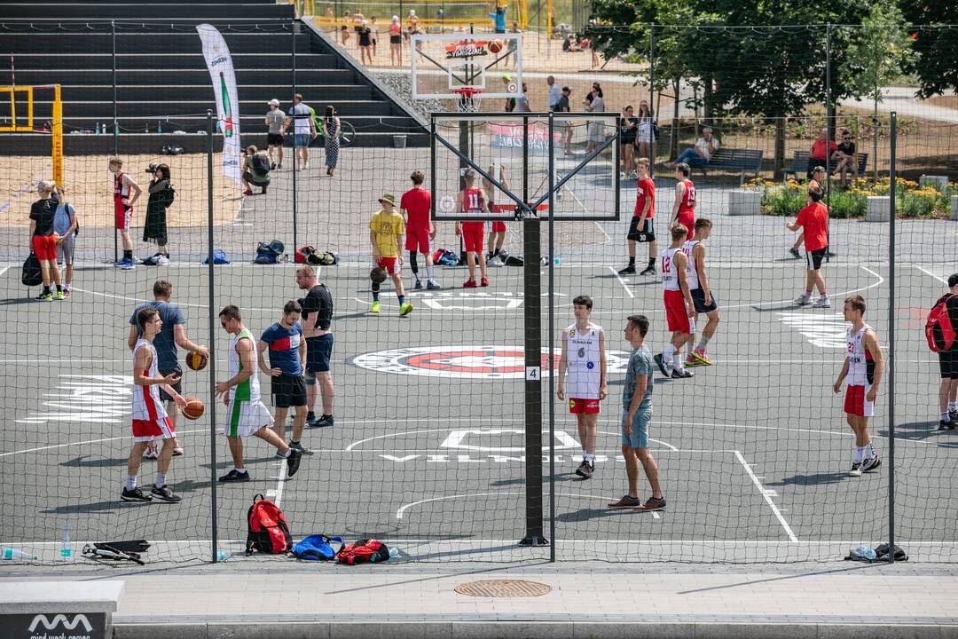 Atnaujintas Baltojo tilto sporto aikštynas 