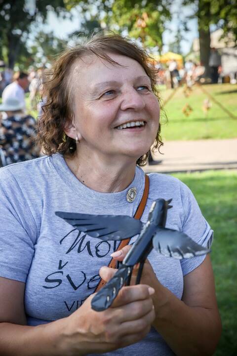 Poveikis: V. Jocienė pasakojo, kad aguonų grožį jai atskleidė mėginimas jas nutapyti.