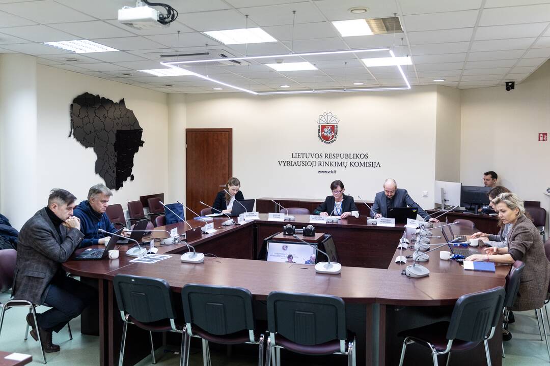 Darbai: pasak L. Petronienės, pasirengimas šiemečiam rekordiniam rinkimų maratonui VRK vyksta visu pajėgumu jau nuo praėjusių metų.