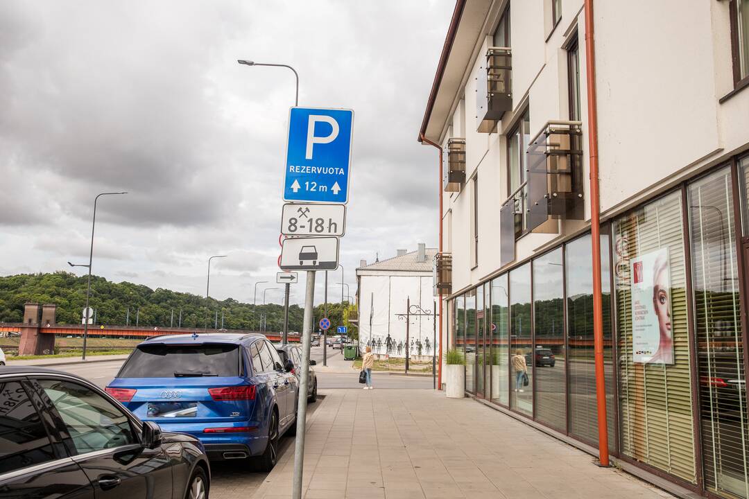 Darbai: šiuo metu pasirašytos sutartys su rangovais dėl sistemos diegimo.