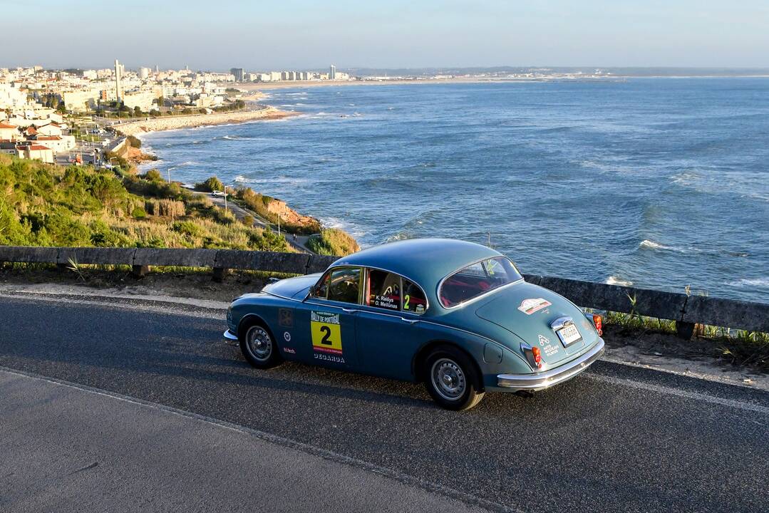 Susitikimas: K. Raišys ir O. Meilūnas įspūdžiais apie „Rally de Portugal Historico“ pasidalijo Vilniuje įsikūrusiame Automobilių muziejuje.