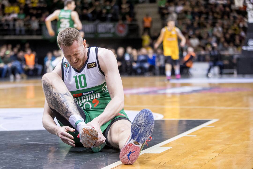  Kolegos: „Žalgirio“ strategas A. Trinchieri pagarbiai atsiliepė apie Lietuvos ir Šiaulių krepšinio legendą A. Sireiką.