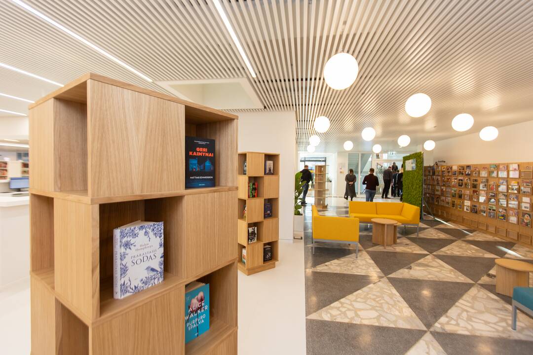 Pokyčiai: po renovacijos bibliotekoje apstu modernių detalių ir netikėtų sprendimų.