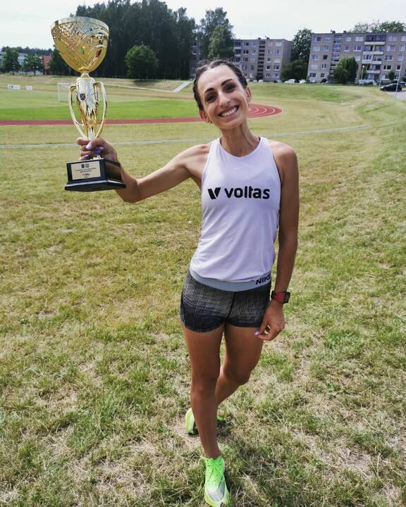 Valio: saldi pergalės akimirka po 21 km pasiekus finišą Vilniaus maratono bėgime.