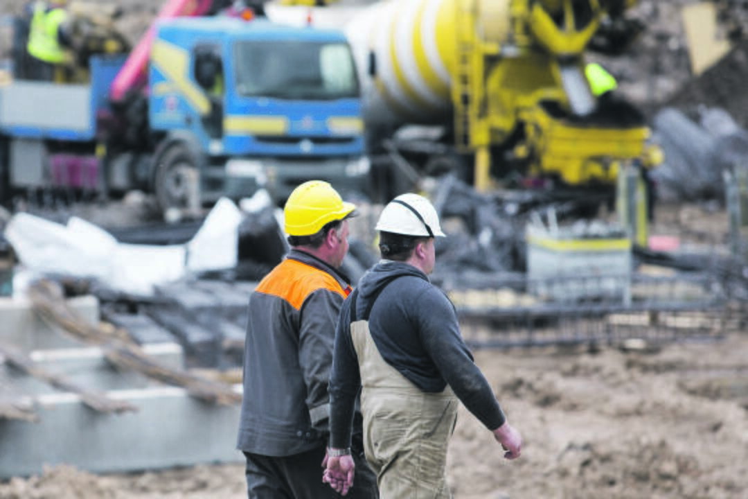 Realybė: pramonės sektoriuje šiuo metu pastebima santykinai prasčiausia situacija, tačiau pozityvumo įkvepia padėtis statybų ir transporto sektoriuose.