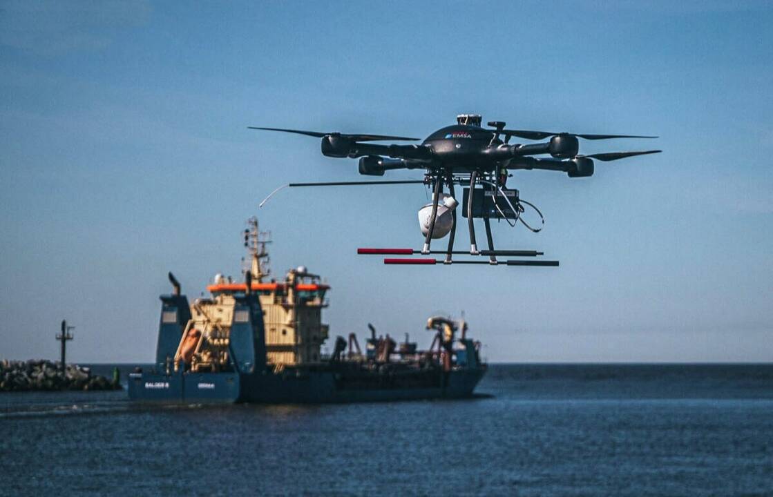 Perspektyva: dronai Klaipėdos uoste gali tapti tokia pat kasdienybė, kaip ir į jį atplaukiantys laivai.